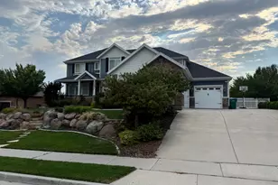 12037 N Grenoble, Highland, UT 84003 - Photo 32