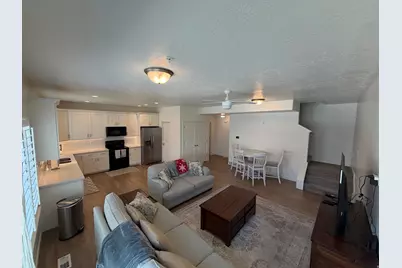 4215 W Silver Canyon Court St, Riverton, UT 84096 - Photo 4