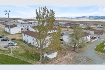 481 N 100 W #31, Milford, UT 84751 - Photo 2