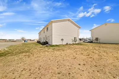481 N 100 W #31, Milford, UT 84751 - Photo 12