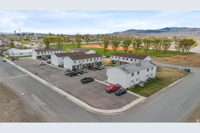 481 N 100 W #31, Milford, UT 84751 - Photo 4