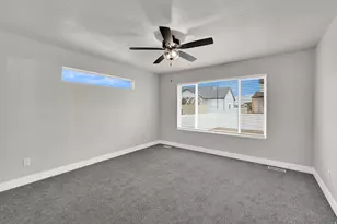 3024 S 2325 W, West Haven, UT 84401 - Photo 18