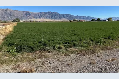 9266 N 6000 W #6, Tremonton, UT 84337 - Photo 2