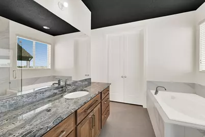 3041 S 2325 W, West Haven, UT 84401 - Photo 24