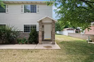 933 12th St, Ogden, UT 84404 - Photo 2