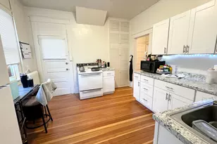 145 W 200 S, Springville, UT 84663 - Photo 2
