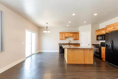 691 N 130 E, Smithfield, UT 84335 - Photo 4