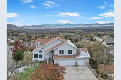 11722 S Cassowary Dr E, Sandy, UT 84092 - Photo 2