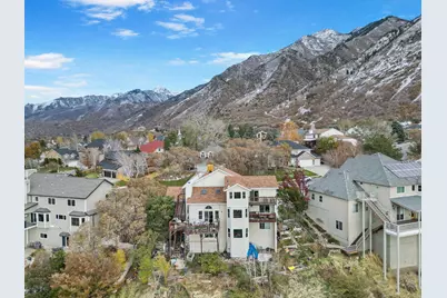 11722 S Cassowary Dr E, Sandy, UT 84092 - Photo 6