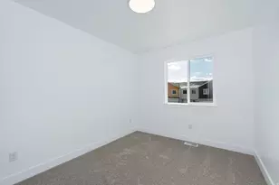 72 N 600 W, Roosevelt, UT 84066 - Photo 18