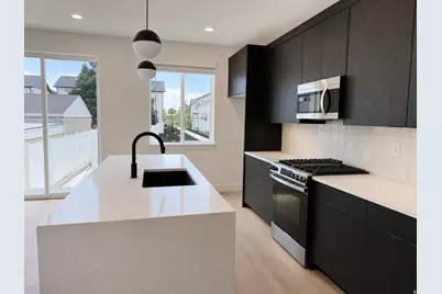 284 E Legacy Trail Ln S #4, Midvale, UT 84047 - Photo 4