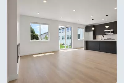 284 E Legacy Trail Ln S #4, Midvale, UT 84047 - Photo 2