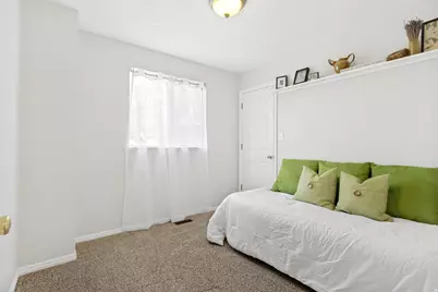 9847 S Tiger Eye Dr E, Sandy, UT 84094 - Photo 20