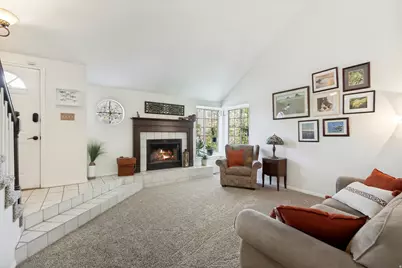 9847 S Tiger Eye Dr E, Sandy, UT 84094 - Photo 4