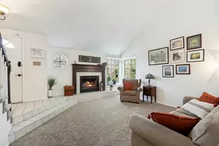 9847 S Tiger Eye Dr E, Sandy, UT 84094 - Photo 4