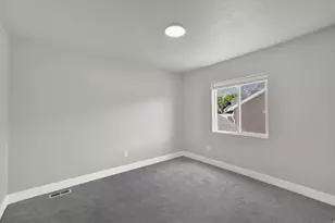 1568 E Cherry Ln, Layton, UT 84040 - Photo 32
