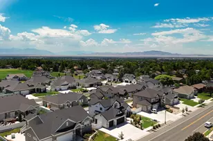 1568 E Cherry Ln, Layton, UT 84040 - Photo 58