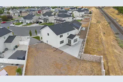 1627 N Ashlin Ct E, Tooele, UT 84074 - Photo 30