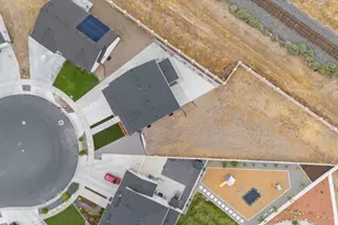 1627 N Ashlin Ct E, Tooele, UT 84074 - Photo 34