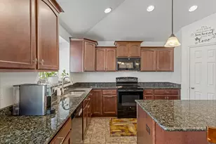 1201 S Shotley Bridge Dr, Syracuse, UT 84075 - Photo 8