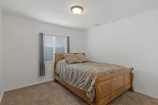 1201 S Shotley Bridge Dr, Syracuse, UT 84075 - Photo 32