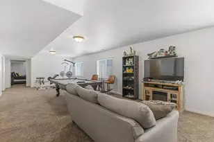 1201 S Shotley Bridge Dr, Syracuse, UT 84075 - Photo 26