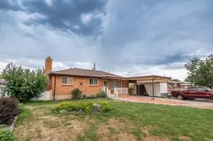 1545 N 300 W, Bountiful, UT 84010 - Photo 4