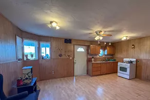215 S 200 E, Elmo, UT 84521 - Photo 2