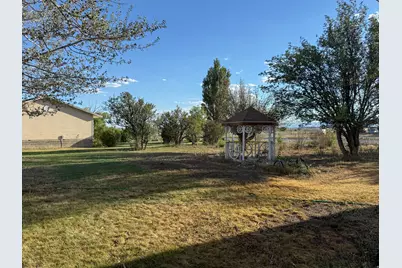 215 S 200 E, Elmo, UT 84521 - Photo 14