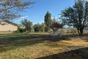 215 S 200 E, Elmo, UT 84521 - Photo 14