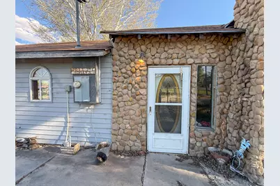 215 S 200 E, Elmo, UT 84521 - Photo 14