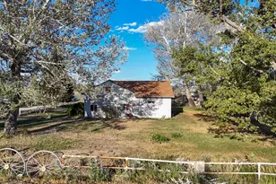 215 S 200 E, Elmo, UT 84521 - Photo 16