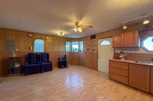 215 S 200 E, Elmo, UT 84521 - Photo 4