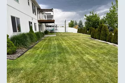 101 S 1200 E, Smithfield, UT 84335 - Photo 24