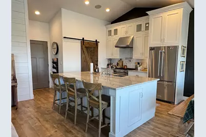 101 S 1200 E, Smithfield, UT 84335 - Photo 6