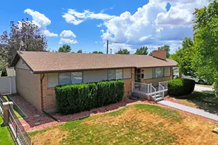 455 Circleway Dr, Cedar City, UT 84720 - Photo 2