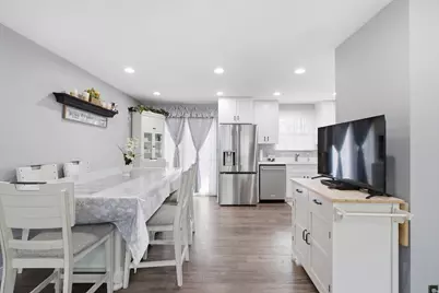 1245 N 200 W, Orem, UT 84057 - Photo 24