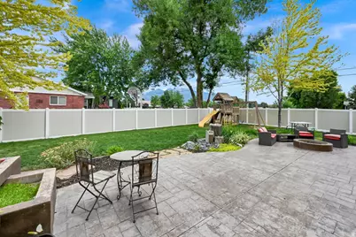 8391 S Lorimer Ln, Sandy, UT 84070 - Photo 30