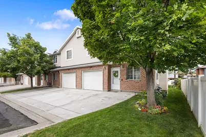 435 E Park Oak Pl, Murray, UT 84107 - Photo 2