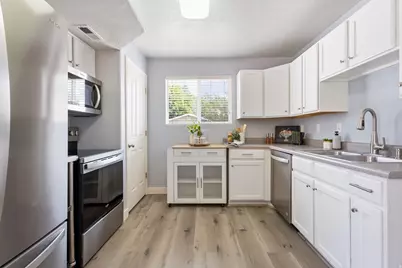 435 E Park Oak Pl, Murray, UT 84107 - Photo 6