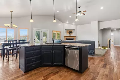 2513 W 775 N, Layton, UT 84041 - Photo 40