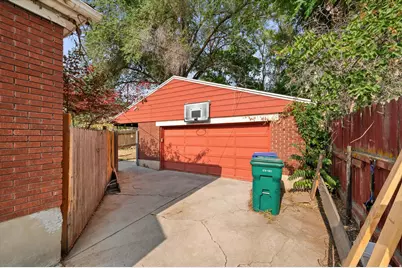 2216 S Polk Ave, Ogden, UT 84401 - Photo 30