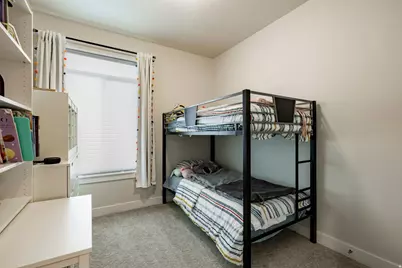 668 S 400 E, Clearfield, UT 84015 - Photo 22