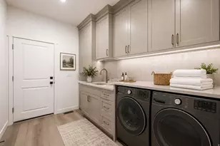 11184 S Easy Bee Rd W, South Jordan, UT 84009 - Photo 10