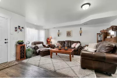 187 S Tamarak, Lehi, UT 84043 - Photo 12