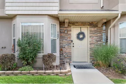 187 S Tamarak, Lehi, UT 84043 - Photo 2