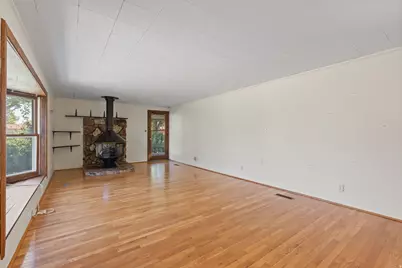 2590 W 5000 S, Roy, UT 84067 - Photo 6