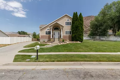 818 N 950 E, Ogden, UT 84404 - Photo 2