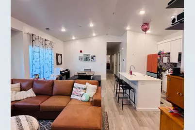 472 W 40 S #302, Providence, UT 84332 - Photo 4