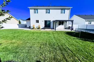 227 W Braeburn Ln, Santaquin, UT 84655 - Photo 4
